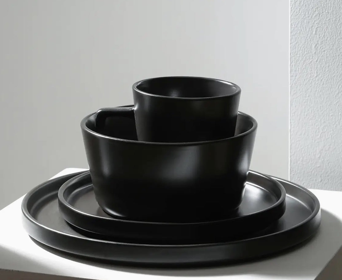 Celina Dinnerware Black - 1 Place Setting